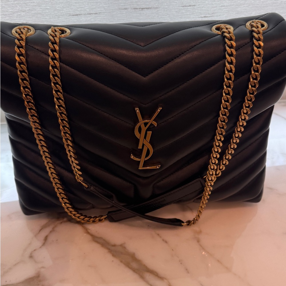 Saint Laurent Black Quilted Loulou Shoulder Bag with Gold Hardware - Picture 4 of 7